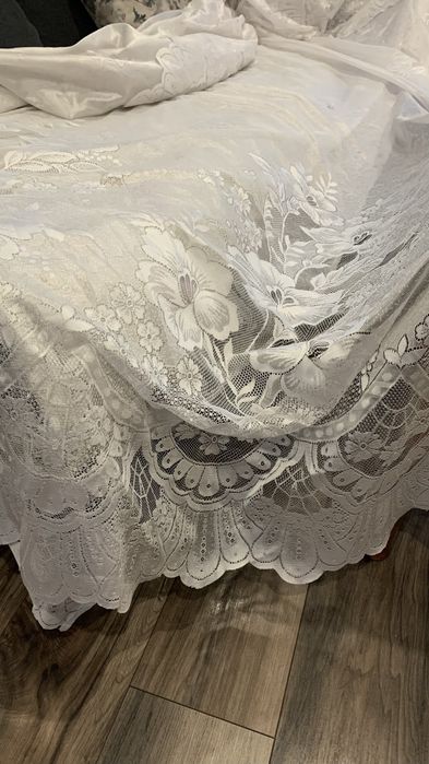 Перде бяло ушито