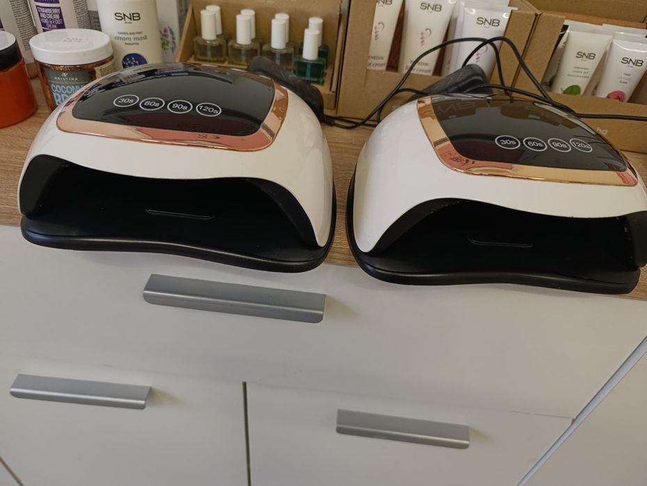 Професионални UV/Led лампи за маникюрр