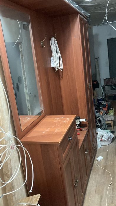 Продам прихожую