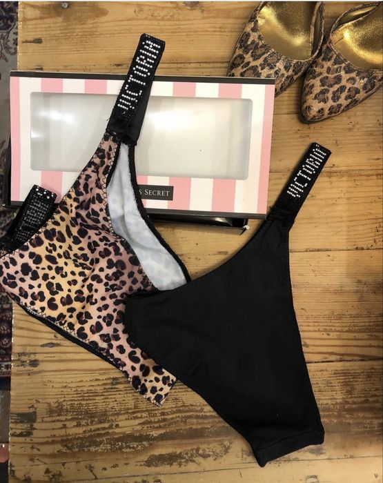Продавам дамски Victoria Secret бикини с камъни по ластика