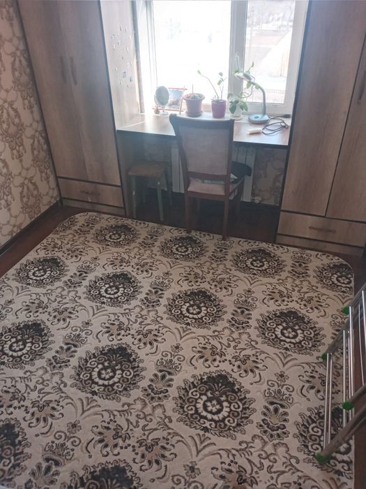 Продаётся квартира 23 мкр. 4-х комнатная