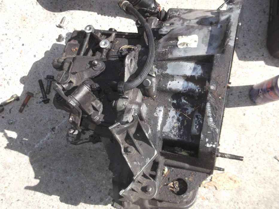 Скоростна кутия  за Рено Меган 2005 год.1.9дци 6 степенна