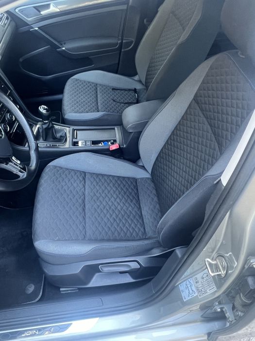 Vând Volkswagen Golf 7