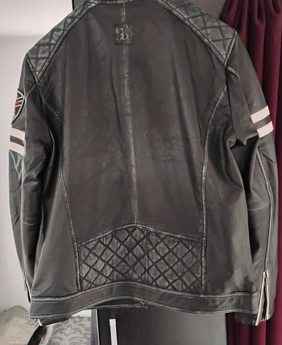 Vând geacă de piele bărbați