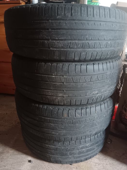 Продам летние шины Pirelli Skorpionn 215/60 /17
