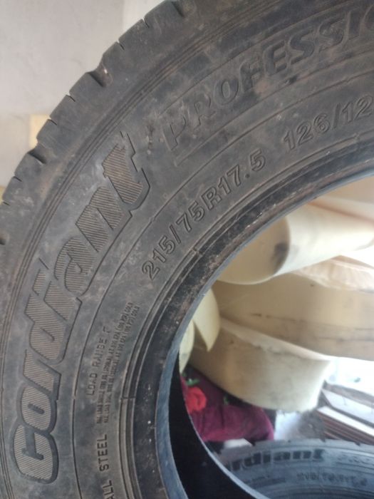 Резина 215/75/17.5 б/у