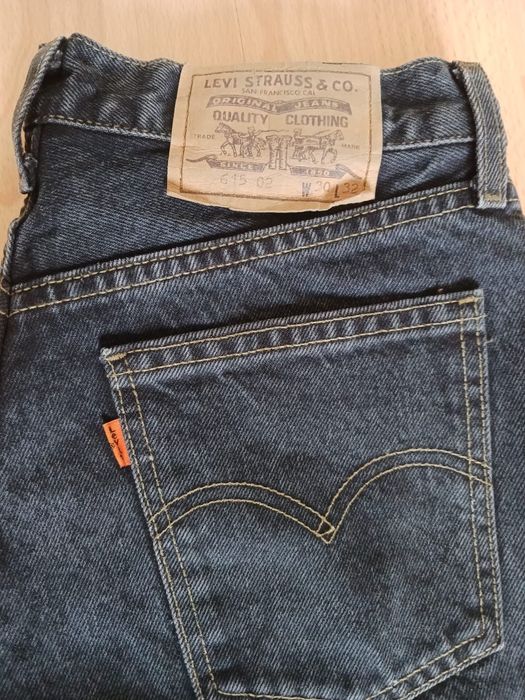 Vand blugi LEVI STRAUSS eticheta portocalie