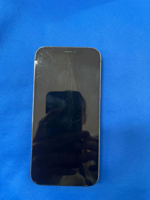 Айфон 12 про 256 77 акб