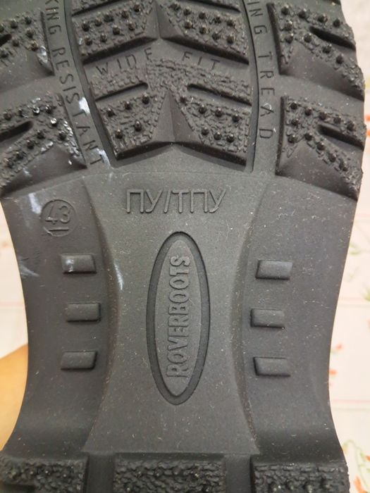 Продам  мужские ботинки,новые 43р