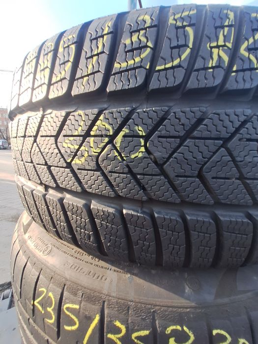 Cate 1 anv iarna 235/35r20 Pirelli Montaj Gratuit