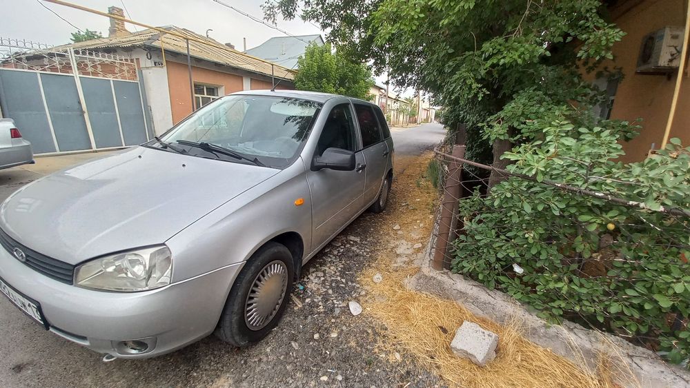 Lada Kalina в хорошем состоянии