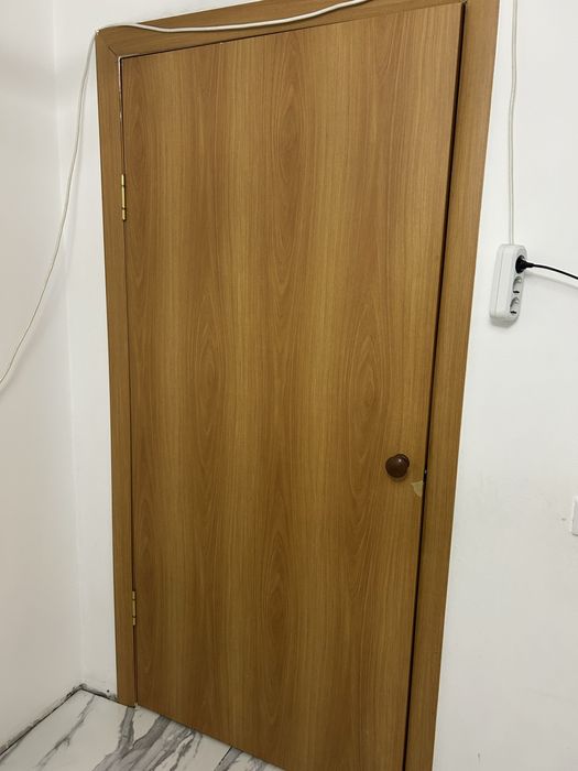 Продам двери б/у