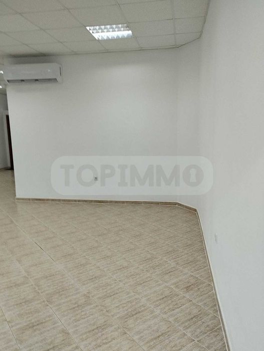 Дава се под наем Магазин в Варна, Левски - 75 кв.м за 1530 € - Снимка #2