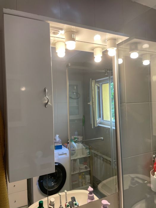 Oglinda mare pentru baie cu dulap lateral stanga, lumina si priza