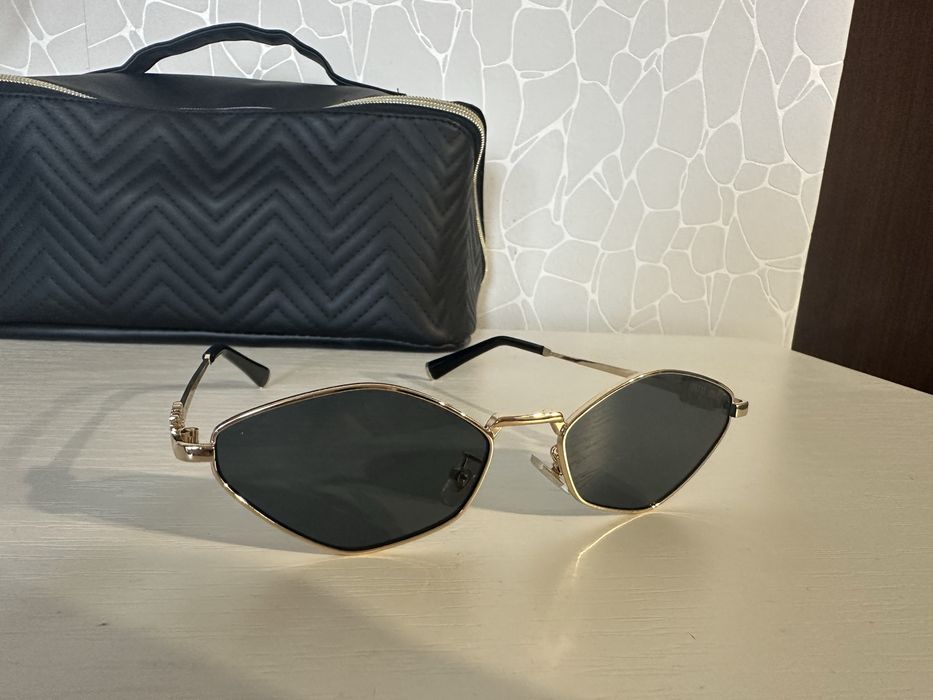 Слънчеви очила Miu Miu