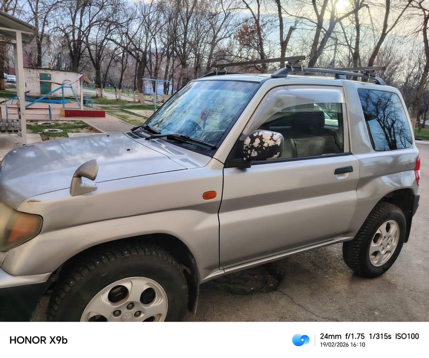 Митсубиси паджеро io