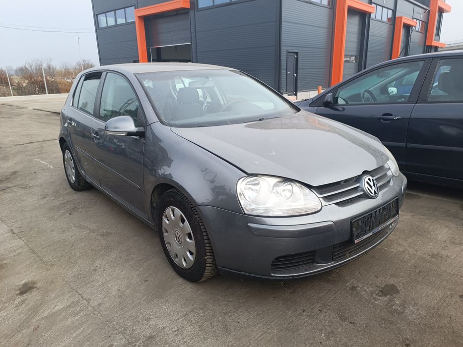 Dezmembram VW Golf, an 2007, motor 1.6 b, tip motor BSE