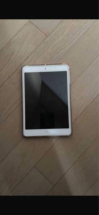 Ipad mini 1 торг и обмен есть