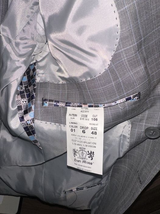 Простам свабедный костюм