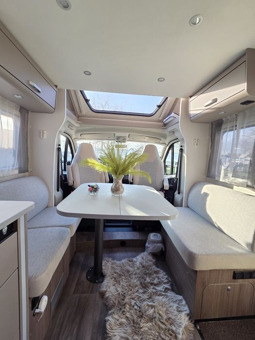 Autorulotă nouă Carado T459 pro+ cu cutie automata de închiriat