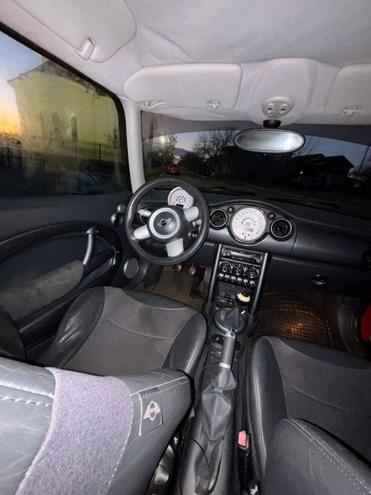 Mini Cooper 1.6 benzină 2004