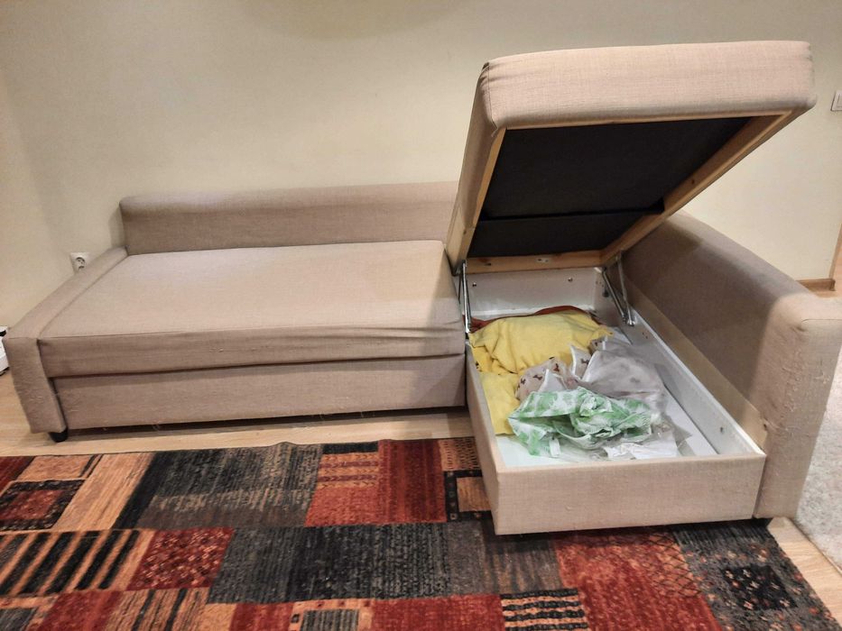 Угловой диван IKEA