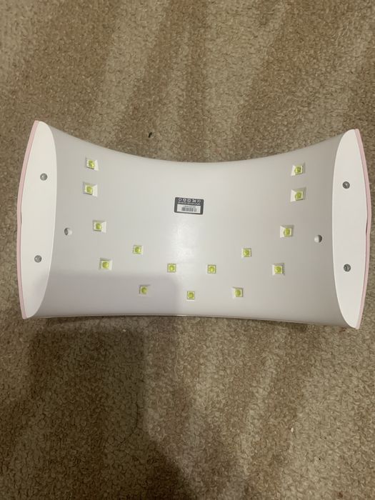 Профисиональная лампа для ногтей