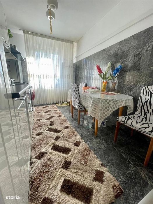 Apartament 3 camere renovat la 30 de Km de Oradea