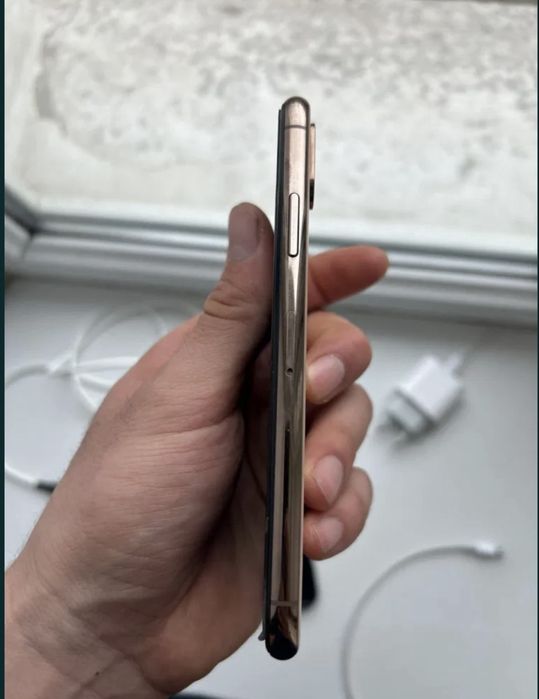 iPhone Xs срочна