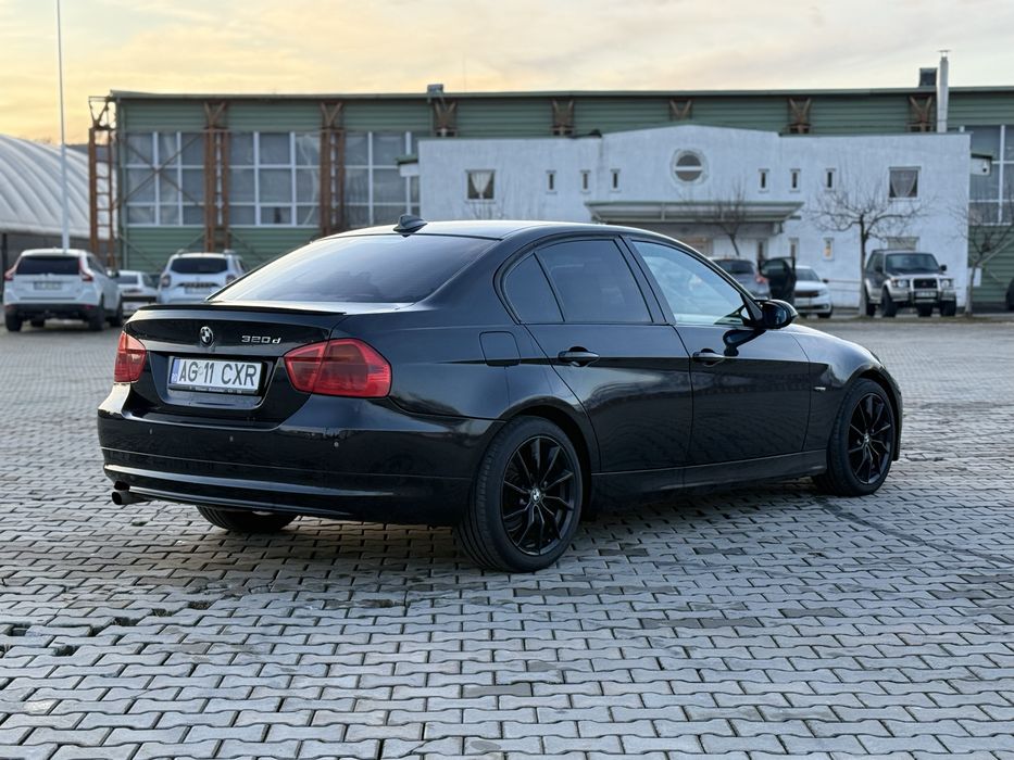 BMW Seria 3 E90 -320D,Navigatie,Incalzire in scaune , propietar