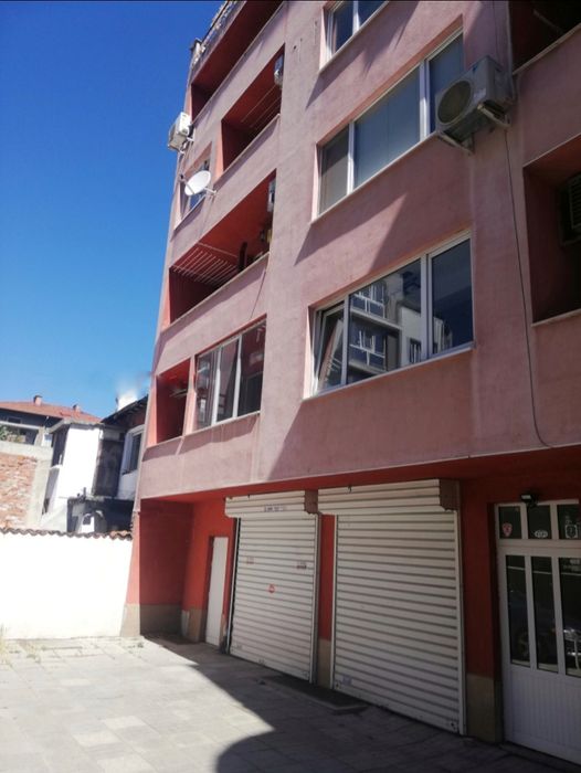 Дава се под наем Двустаен апартамент в Пловдив, Кючук Париж - 60 кв.м за 306 € - Снимка #7