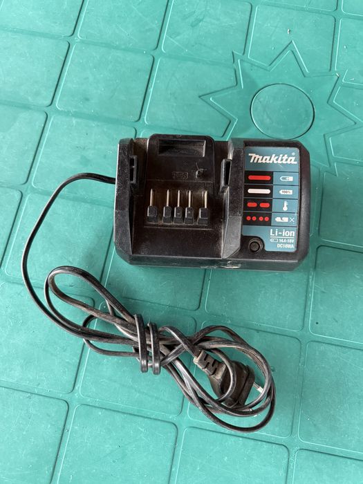 MAKITA G DC18WA Зарядно устройство