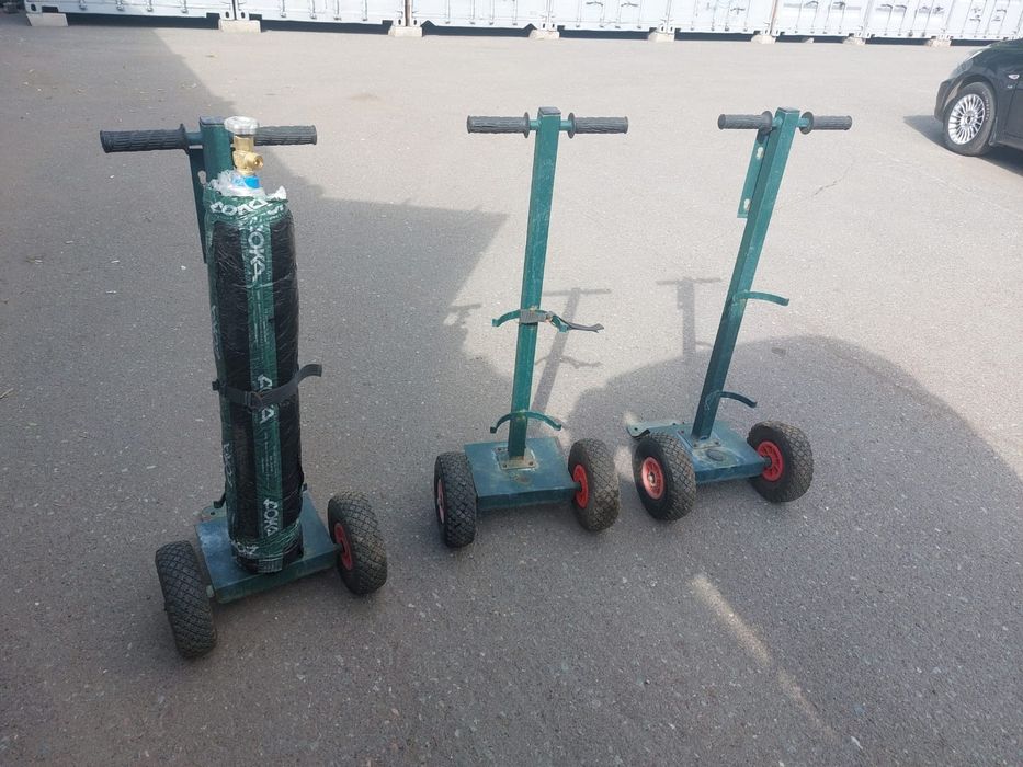 Тележка, баллоны, углекислота