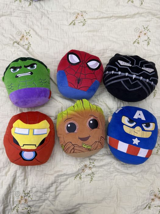 Плюшевые подушки MARVEL