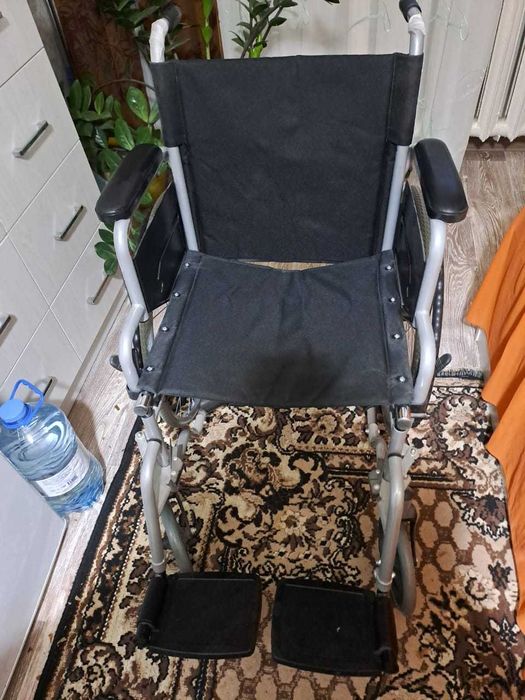 Инвалидная коляска