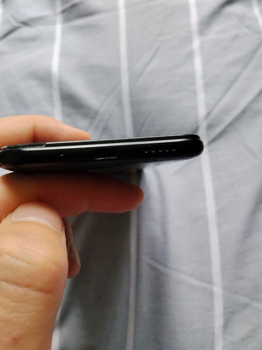 Продоется телефон Huawei Y5