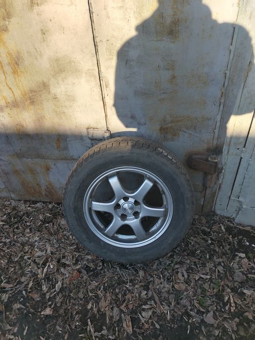 Продам диски с резиной R15
