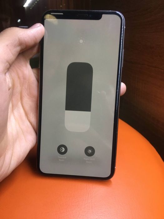 IPhone XS MAX sotiladi