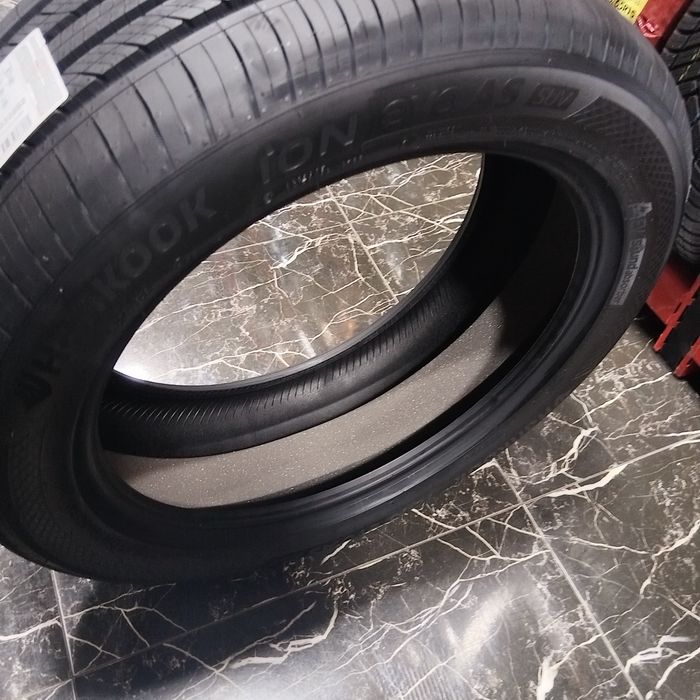 Hankook ion evo as 235/50/19