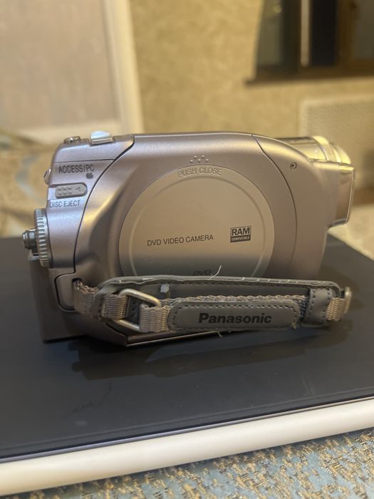 Видеокамера Panasonic 2006