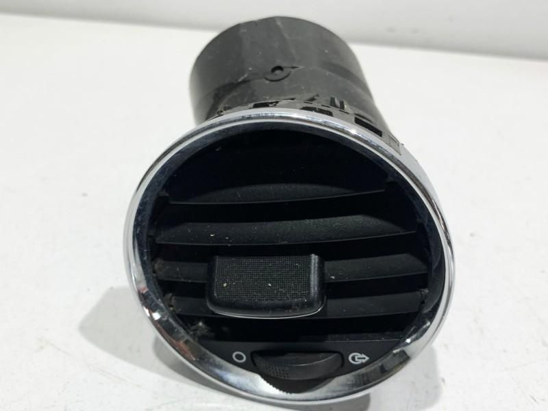 Grila ventilatie dreapta fata Peugeot 308 (2007-2011) 9655994177