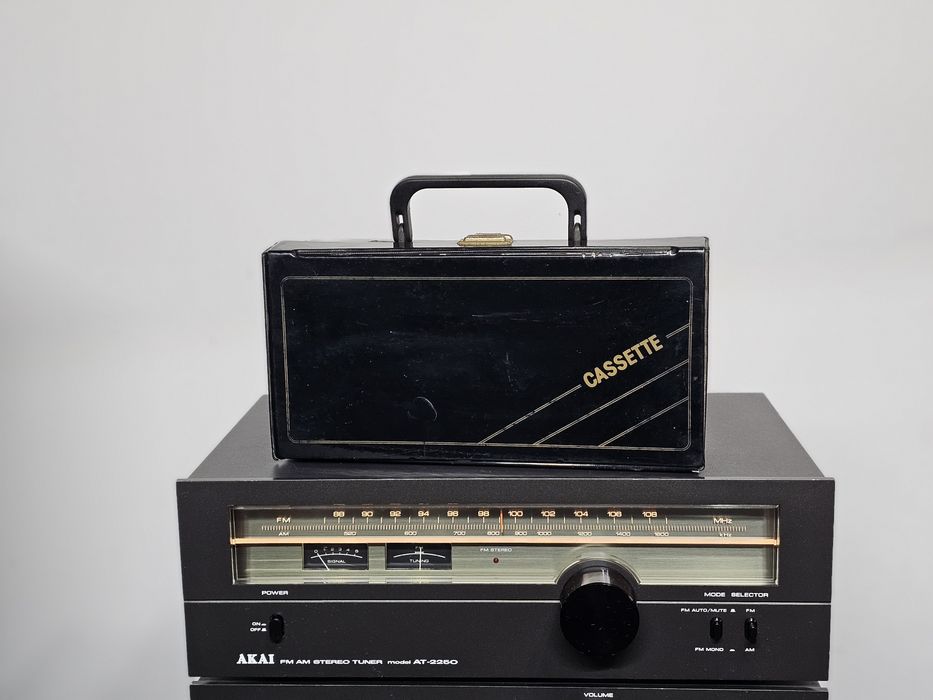 Linie audio Akai AM-2250 AT-2250 CS-702D