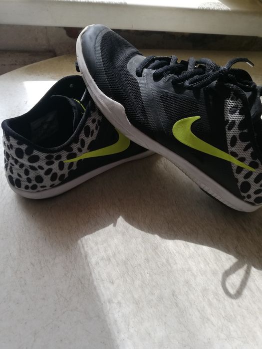 Продам кроссовки "Найк"