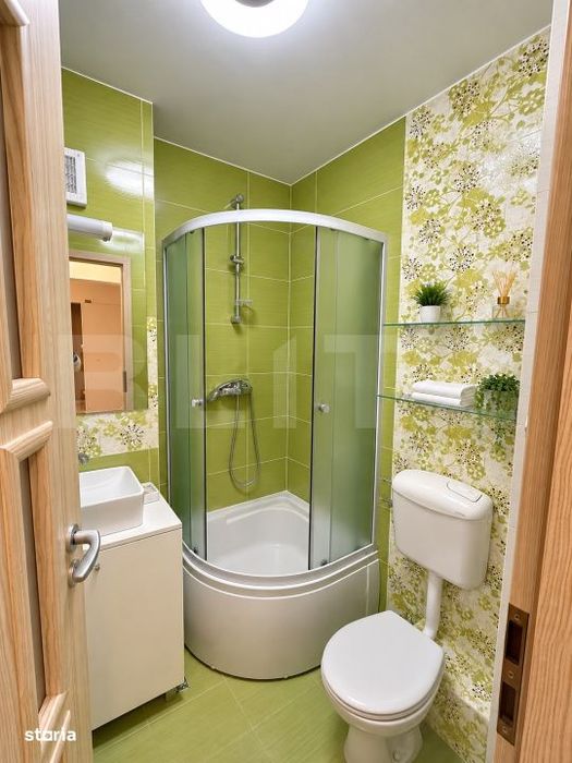 Apartament 4 camere, 77 mp, zona Plopilor
