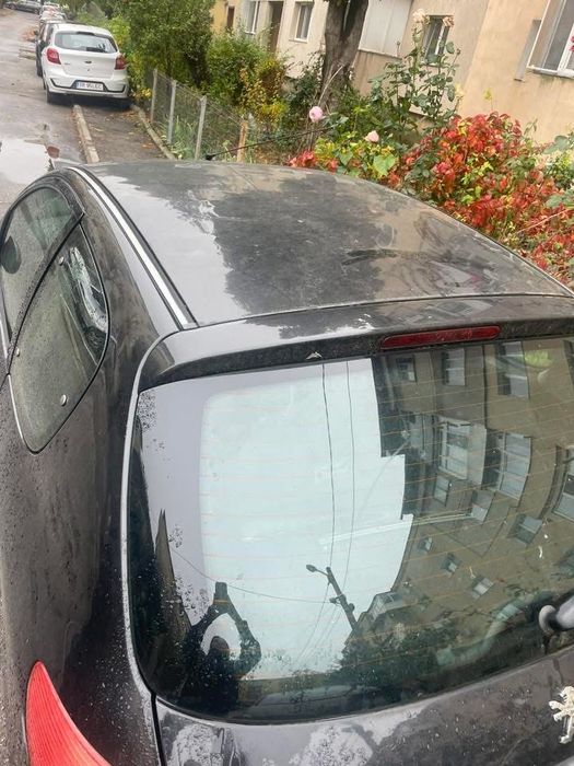 Vând Peugeot 206, 1.4 benzină , al 3-lea proprietar