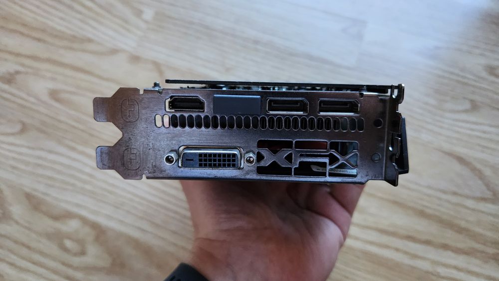 Placa video gaming AMD XFX RX 570 4GB GDDR5