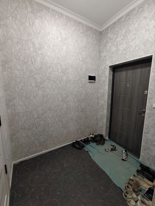 Bir honaliy uy sotiladi