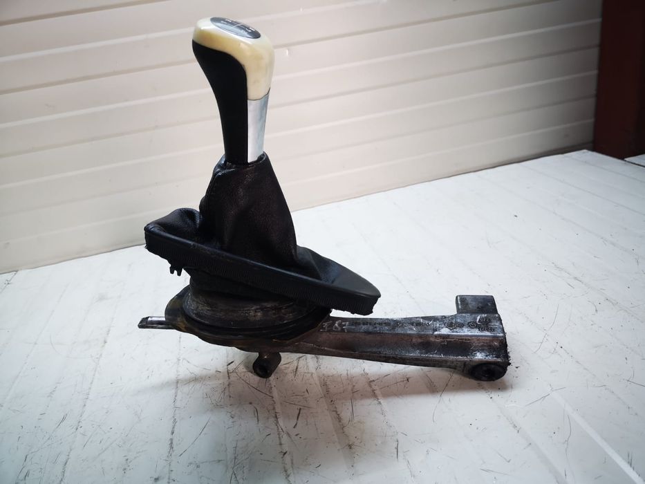 Timonerie nuca schimbător bmw e87 100lei