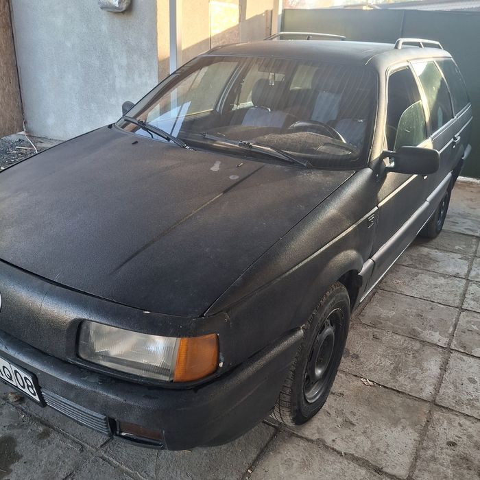 Продаю пассат универсал б3