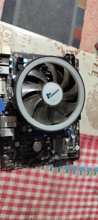 Placa de baza si procesor si ram